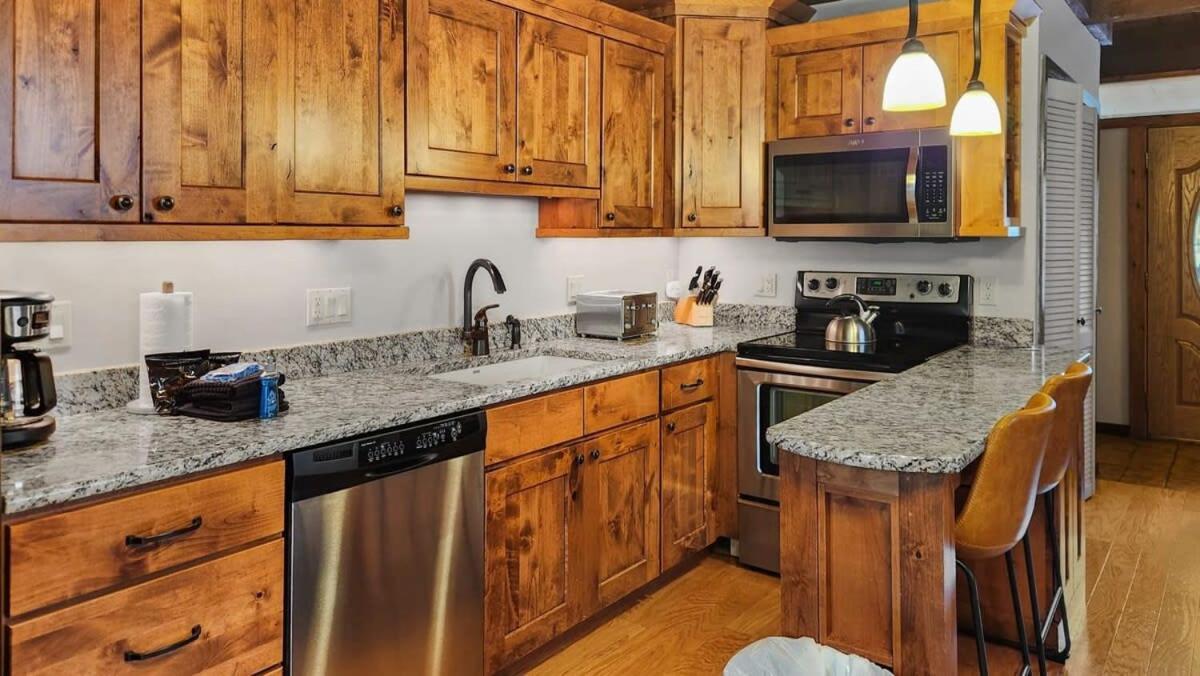 Cozy 2 Bedroom Condo In Town Walk To Main St Skiing 布雷肯里奇 外观 照片